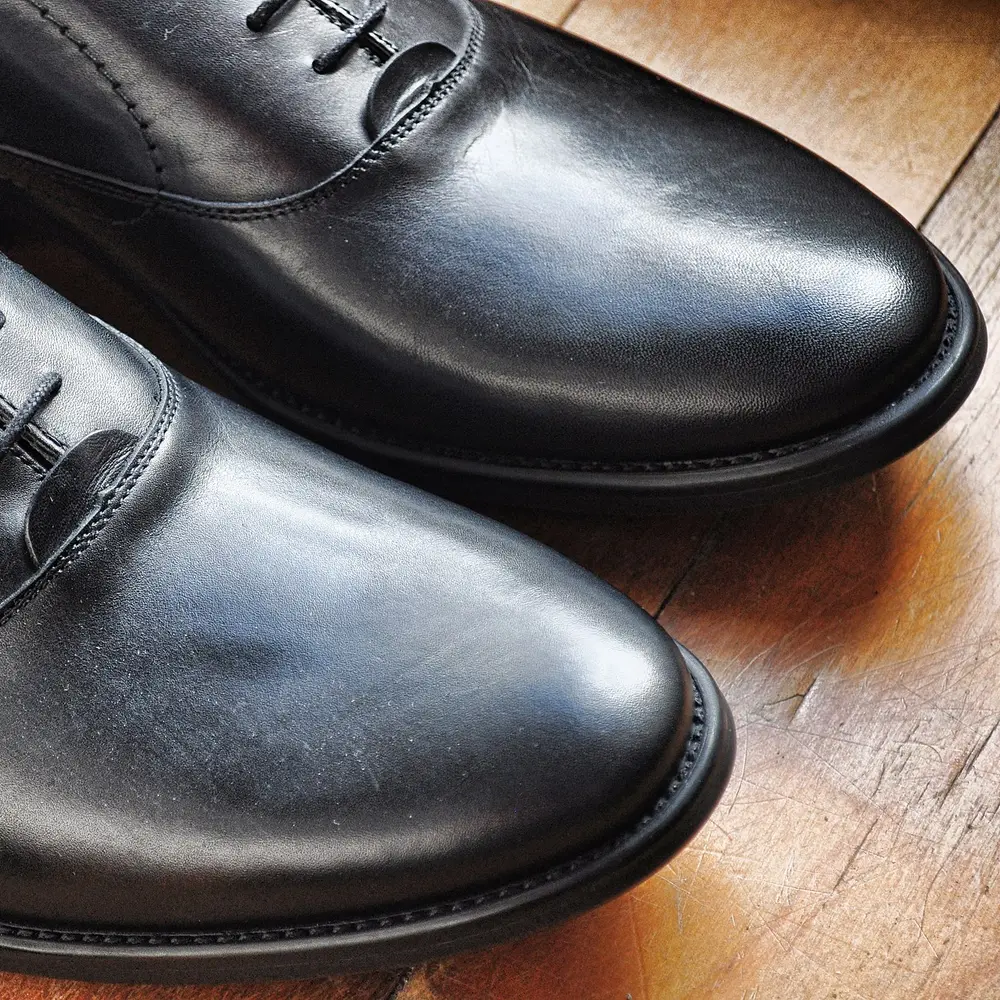 Derbies noirs vernis